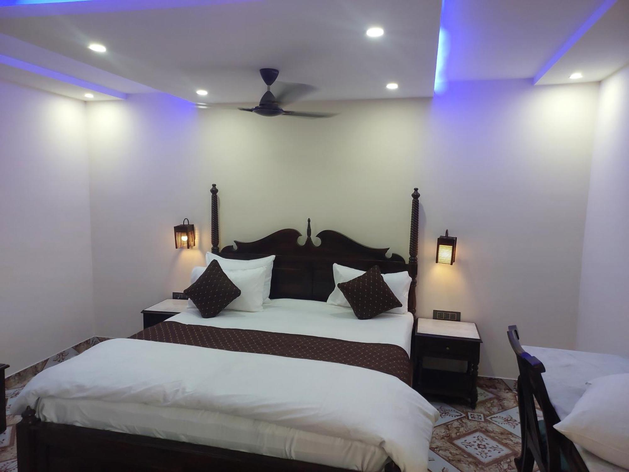 Hotel Tourist Rest House Agra Exterior photo