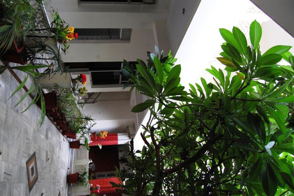 Hotel Tourist Rest House Agra Exterior photo